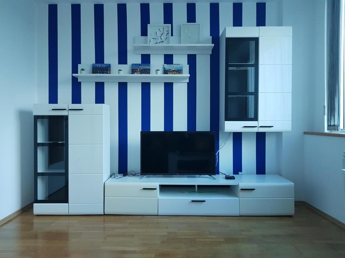 Central Apartment With 24-7 Building Security Újvidék Kültér fotó